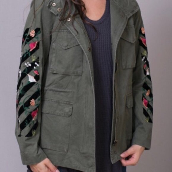 En Creme Size Small Olive Embroidered Utility Cargo Field Jacket - Picture 1 of 16